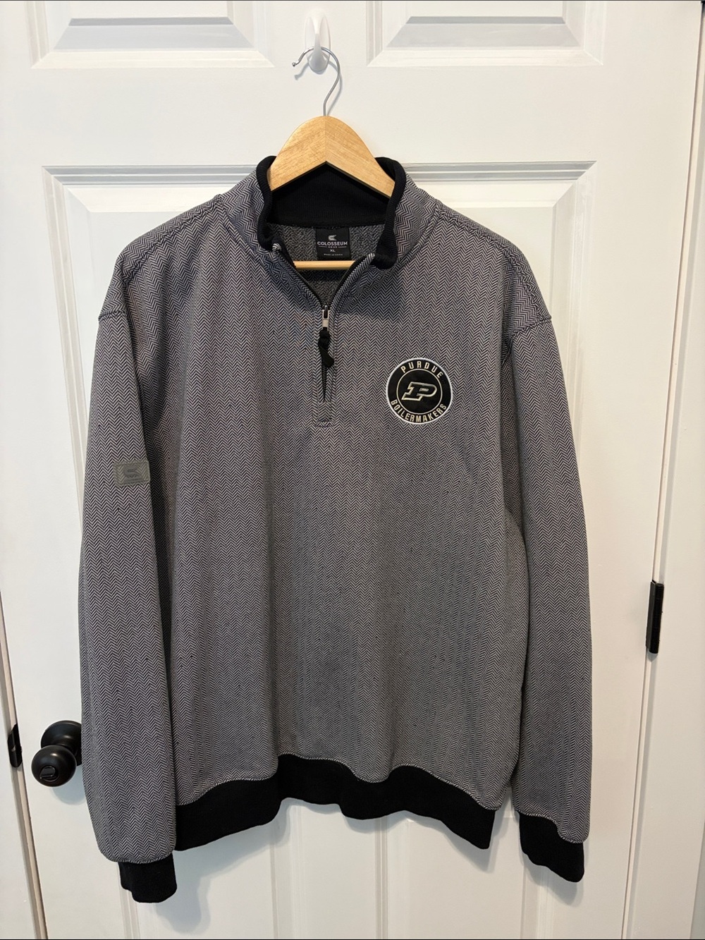Colosseum Gray Half-Zip Pullover with Purdue Boilermakers Emblem